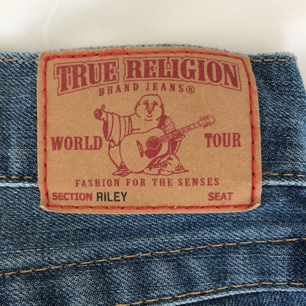 True Religion Riley Shorts - Picture 6 of 9